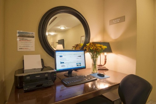 Candlewood Suites Sheridan image 17