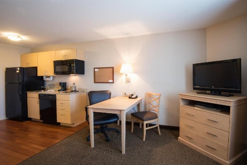 Candlewood Suites Sheridan image 19