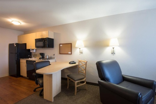 Candlewood Suites Sheridan image 28